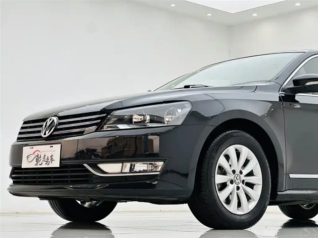 Volkswagen Passat 2015 1.8TSI Automatic Prestige Edition фото 8