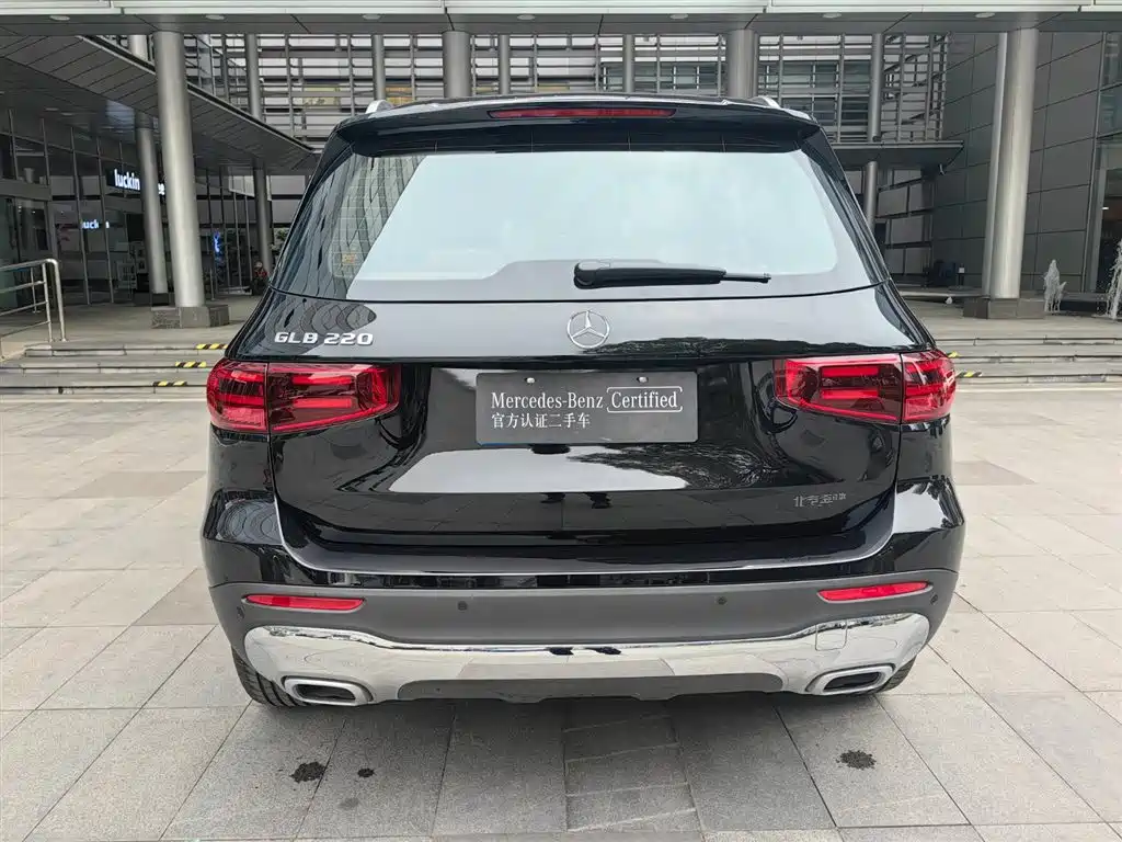 Mercedes-Benz GLB 2025 Model GLB 220 Fashion Style фото 7