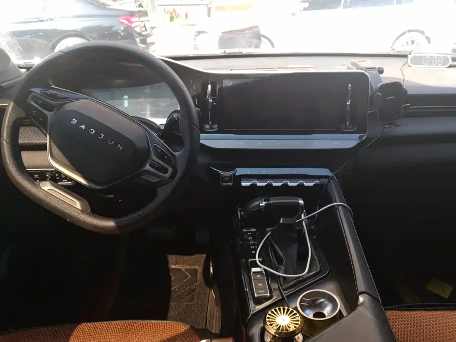 Baojun Valli 2022 2021 1.5T Yili Ranch CVT Luxury