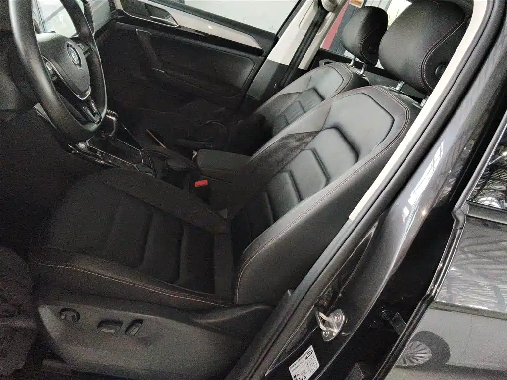 Volkswagen Tayron 2019 330TSI 2WD Luxury China VI фото 11