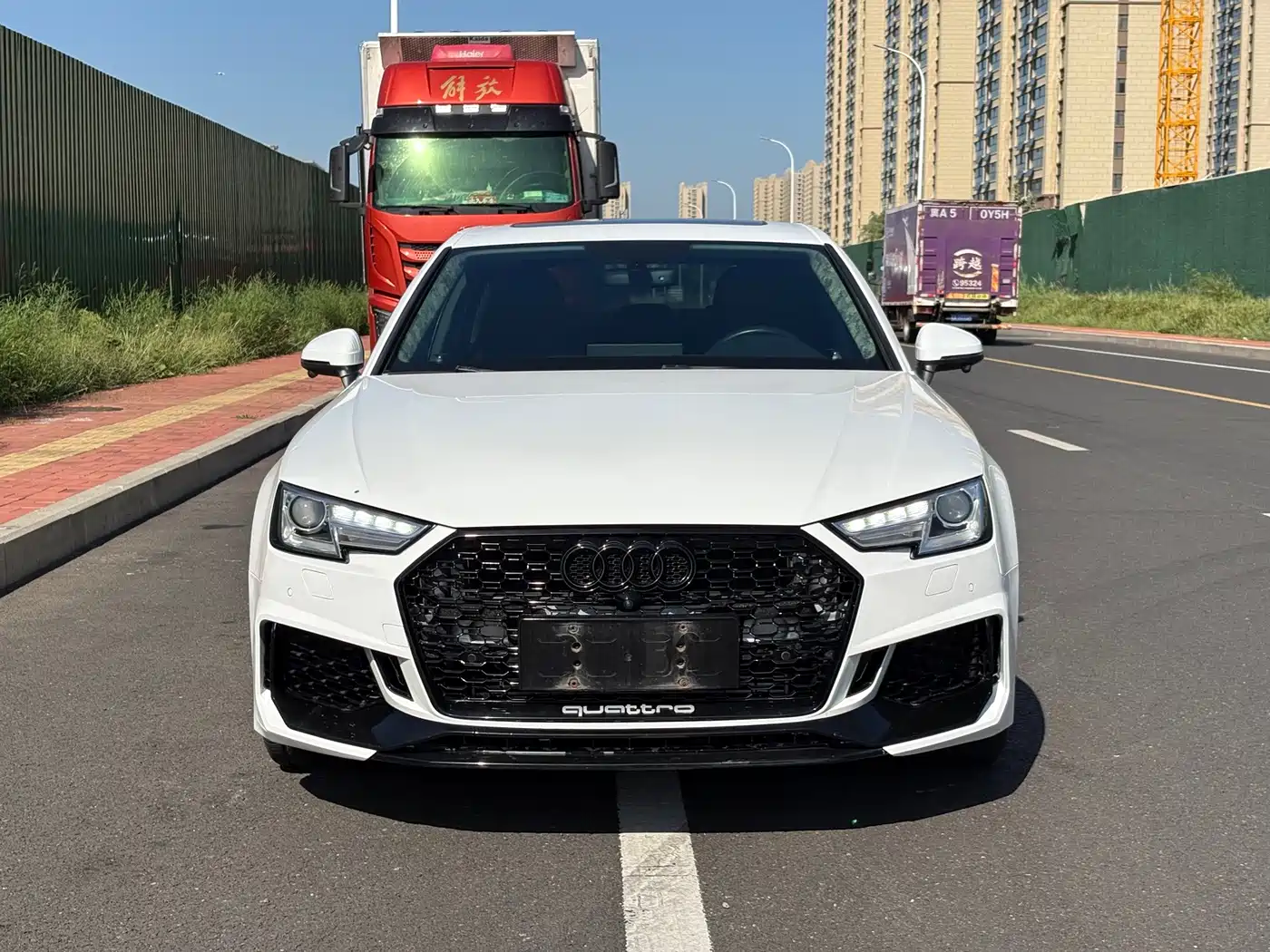 Photo 1 - Audi A4L