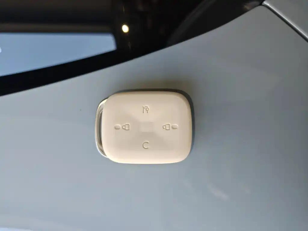 ARCFOX T1 2025 2025 Base Model