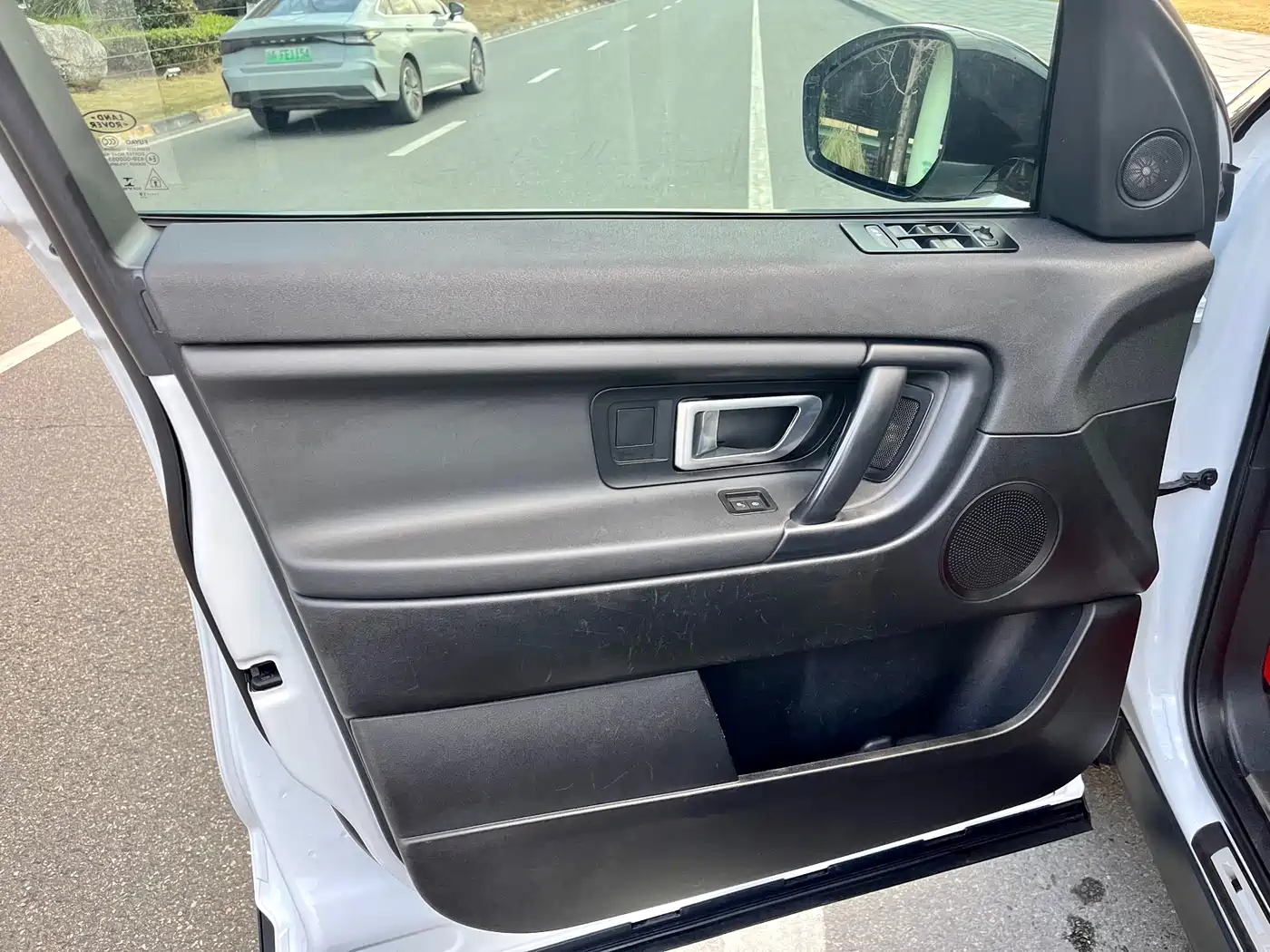 Land Rover Discovery Sport 2019 240PS PURE Edition China V фото 7