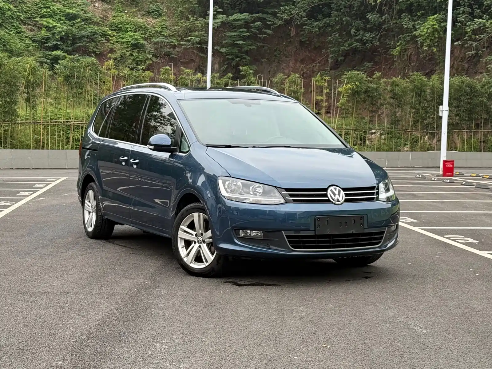 Фото 1 - Volkswagen Sharan