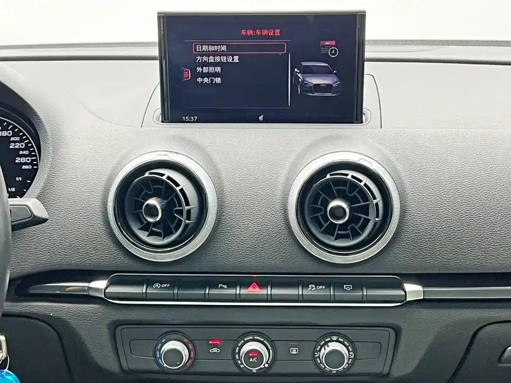 Фото 20 - Audi A3