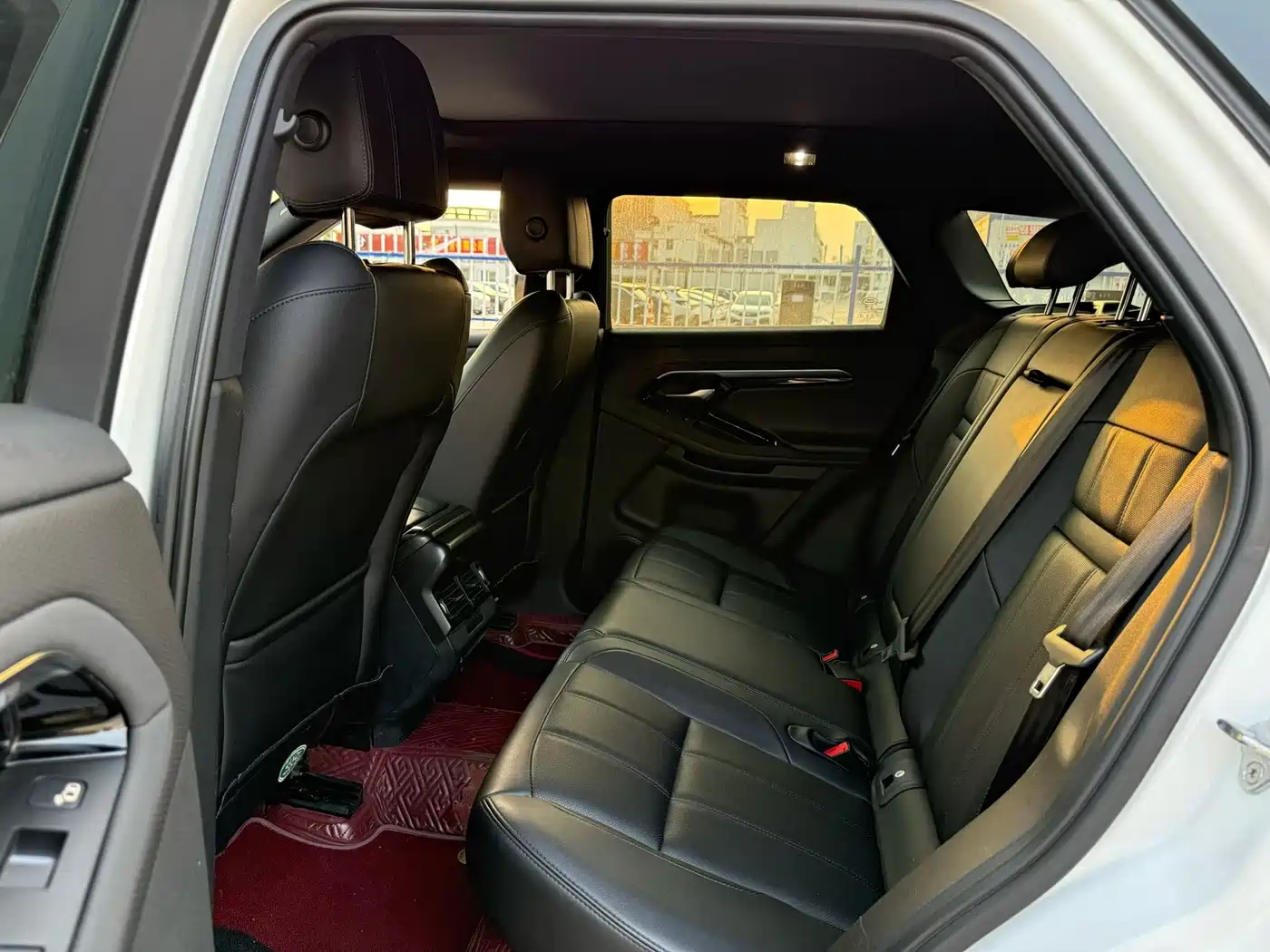 Land Rover Range Rover Evoque 2020 249PS R-DYNAMIC S Sport Edition фото 5