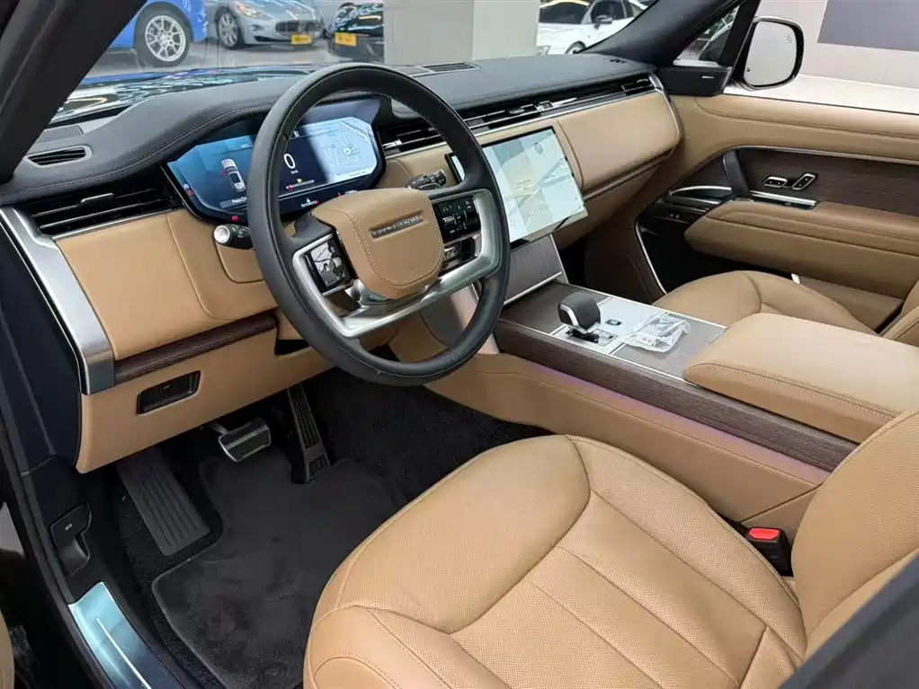 Land Rover Range Rover 2025 3.0 L6 400PS Flourishing Era Extended Wheelbase фото 4