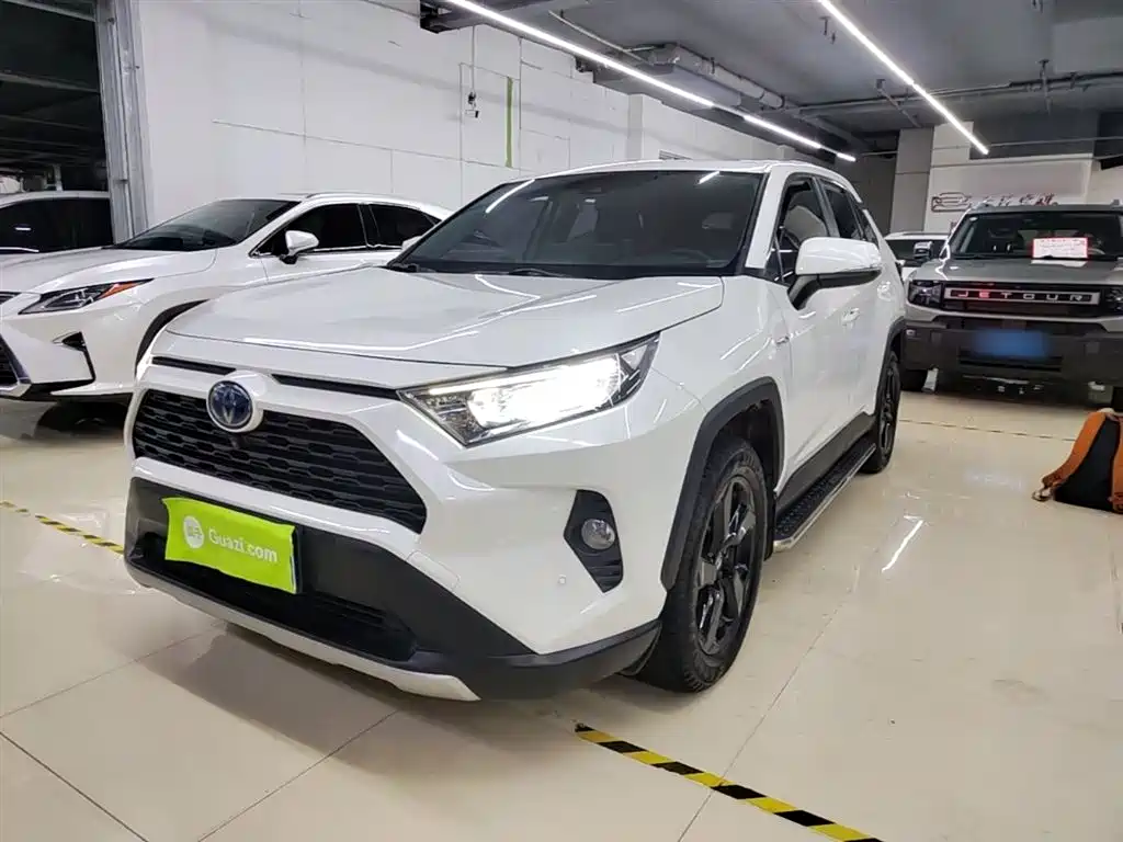 Toyota RAV4 Rongfang 2020 Hybrid 2.5L E-CVT 4WD Elite PLUS фото 2
