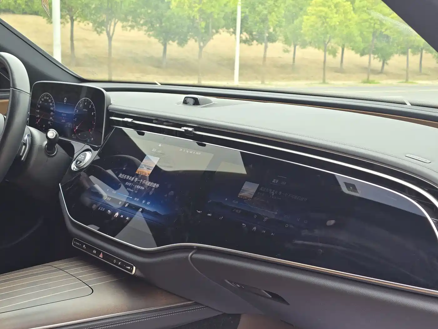 Mercedes-Benz E-Class 2025 E 300 L Luxury фото 15