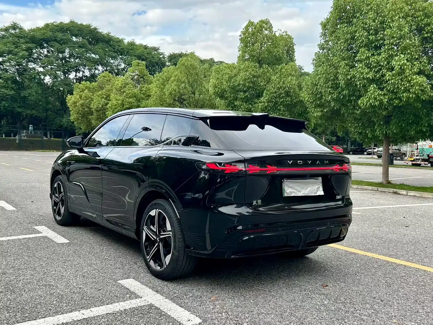 Voyah Auto Voyah Zhiyin 2024 Long Range Super Charging Edition фото 4