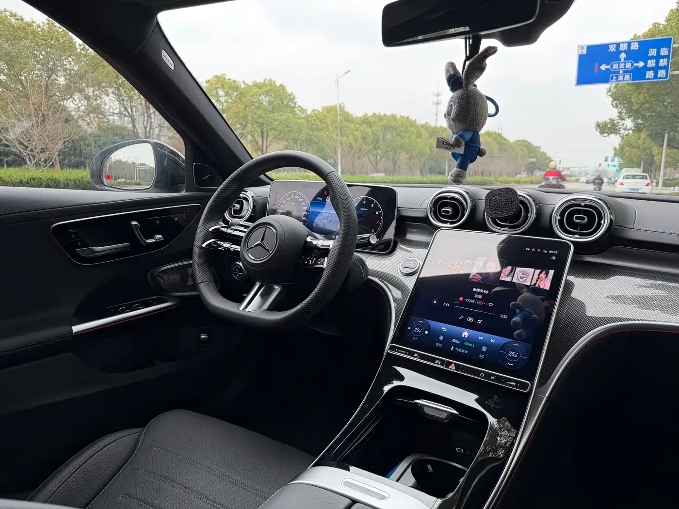 Mercedes-Benz C-Class 2025 C 260 L Night Sport Edition фото 13