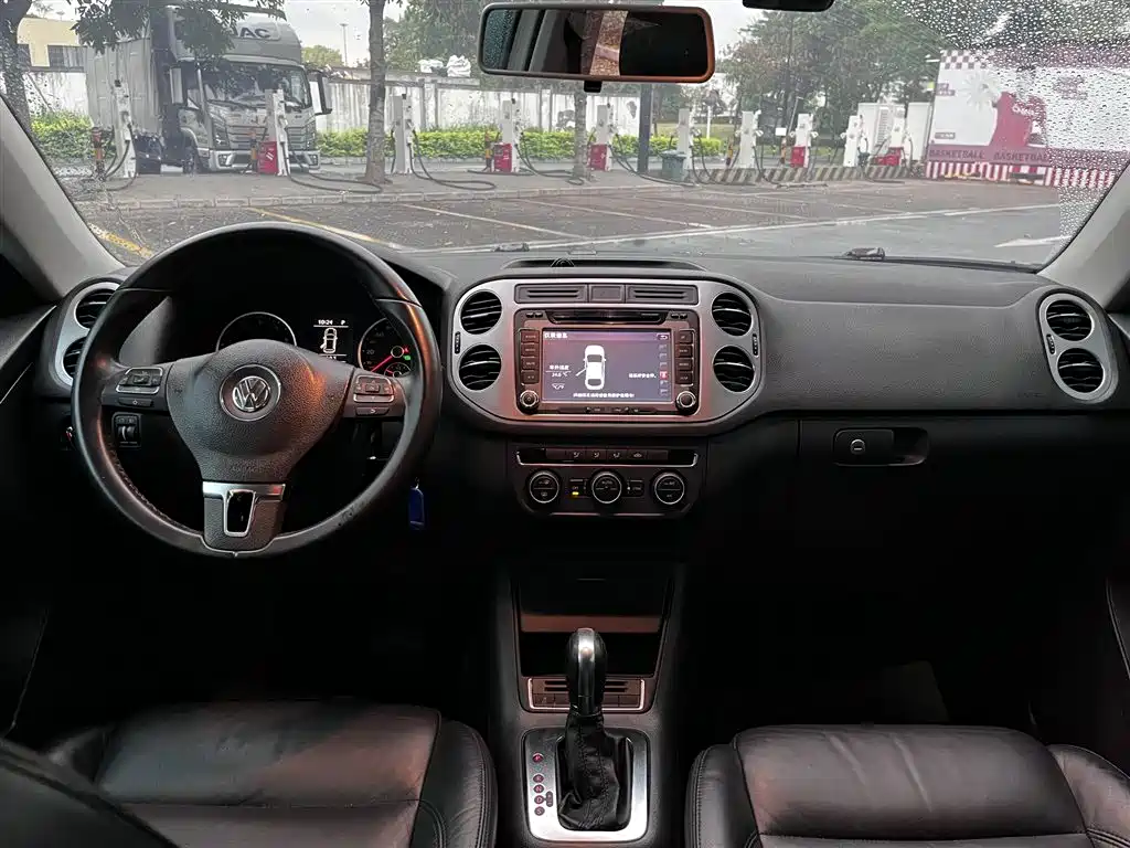 Volkswagen Tiguan 2013 1.8TSI Auto 2WD Comfort Edition фото 11