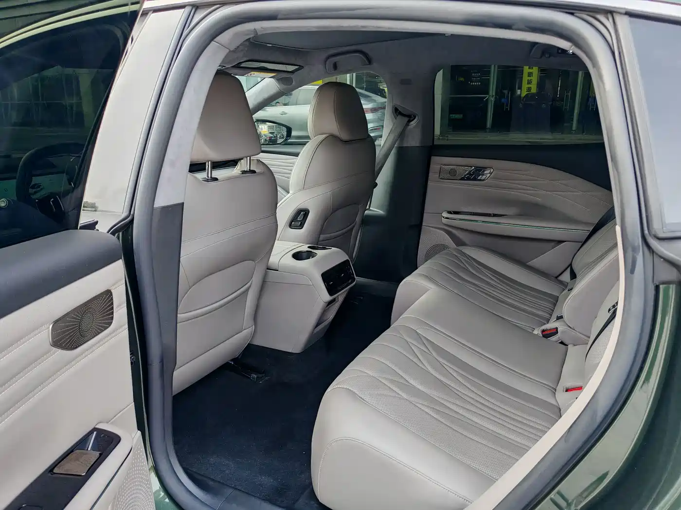 Geely Galaxy Galaxy Xingyao 8 2025 130km EM-P Starship Edition фото 9