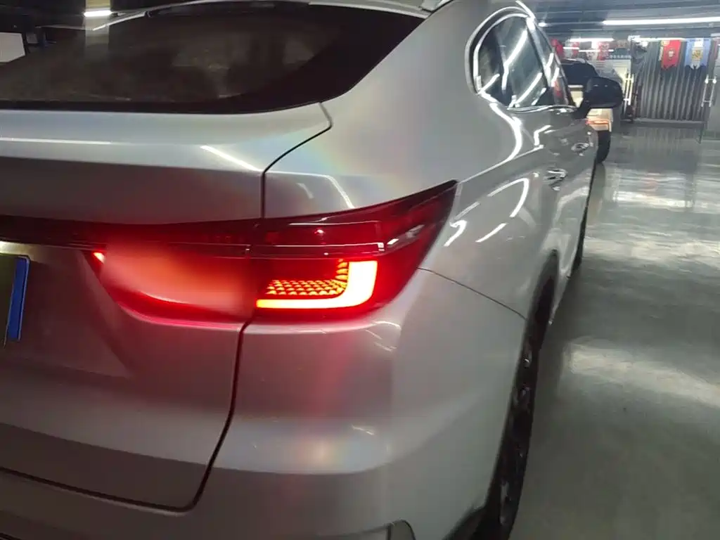 Фото 24 - Changan CS85 COUPE
