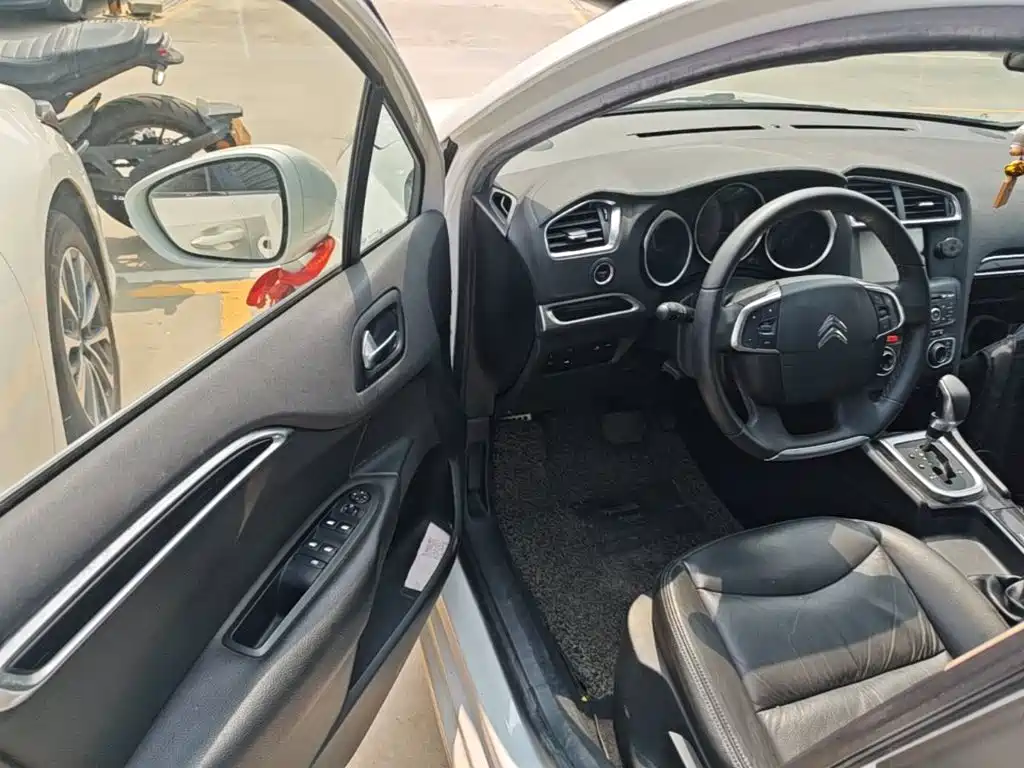 Citroën C4L 2014 2014 1.8L Smart Drive Automatic Sport