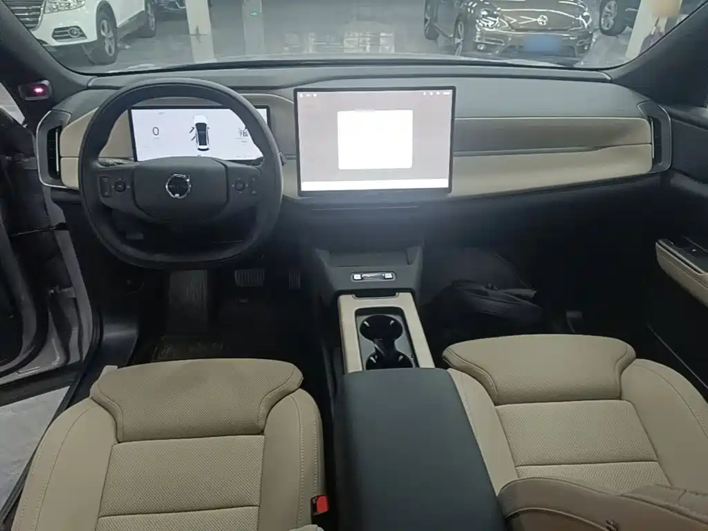 Фото 10 - Volvo XC70 Plug-in Hybrid