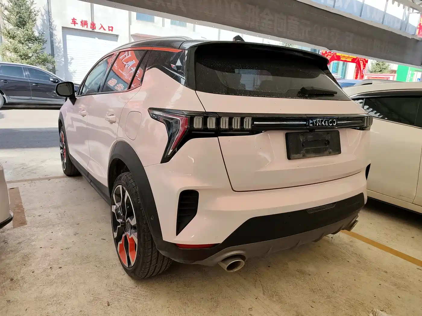Lynk & Co 06 2020 1.5T Halo фото 8