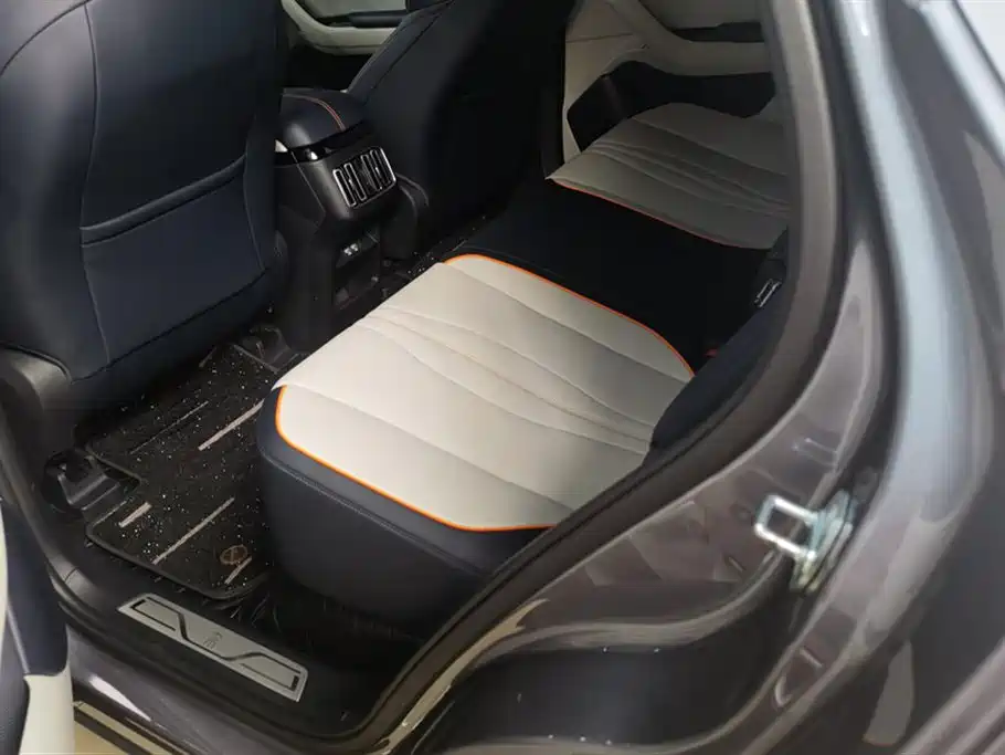 BYD Song PLUS PHEV 2023 Champion Edition DM-i 110KM Flagship PLUS фото 11