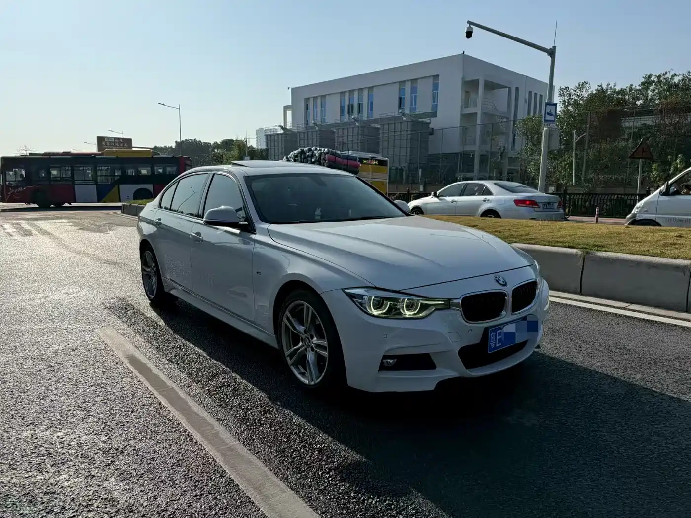 BMW 3 Series 2018 320Li Fashion Style фото 2