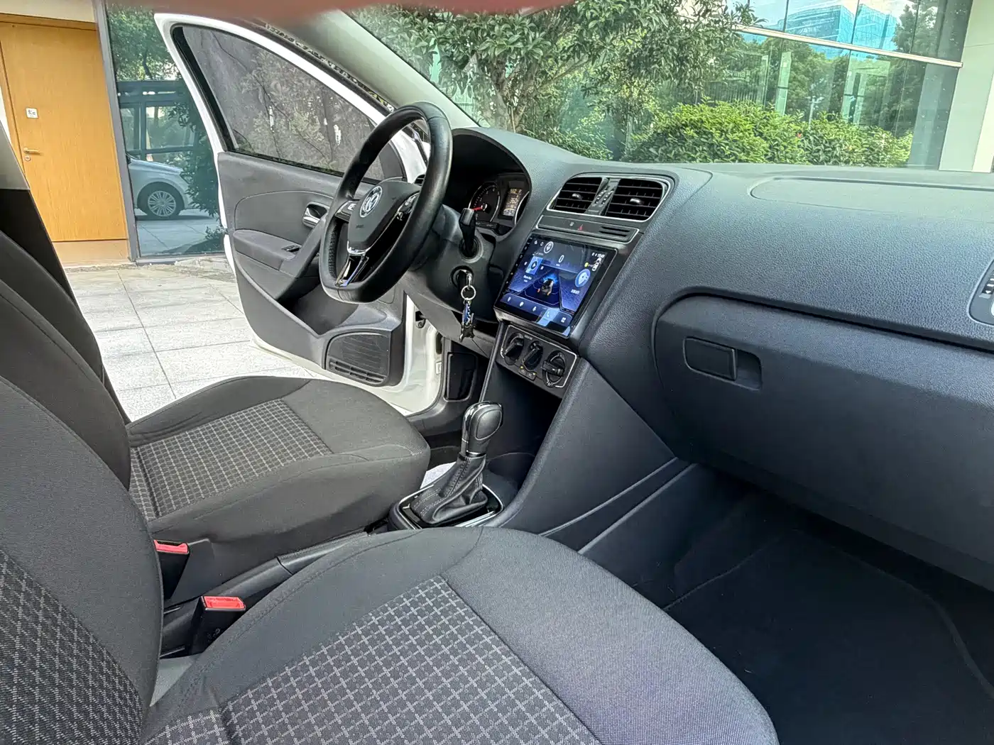 Фото 9 - Volkswagen Polo