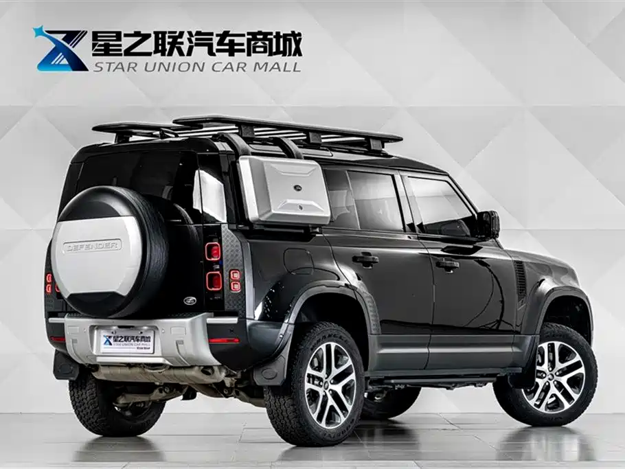 Land Rover Defender 2021 110 P400 Dark Special Edition фото 6