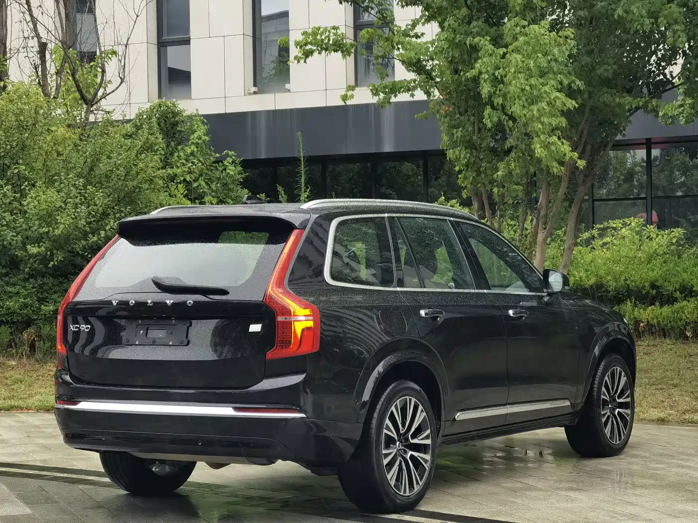 Volvo XC90 Plug-in Hybrid 2023 2023 T8 RECHARGE Intelligent Premium Luxury Edition 7-seater