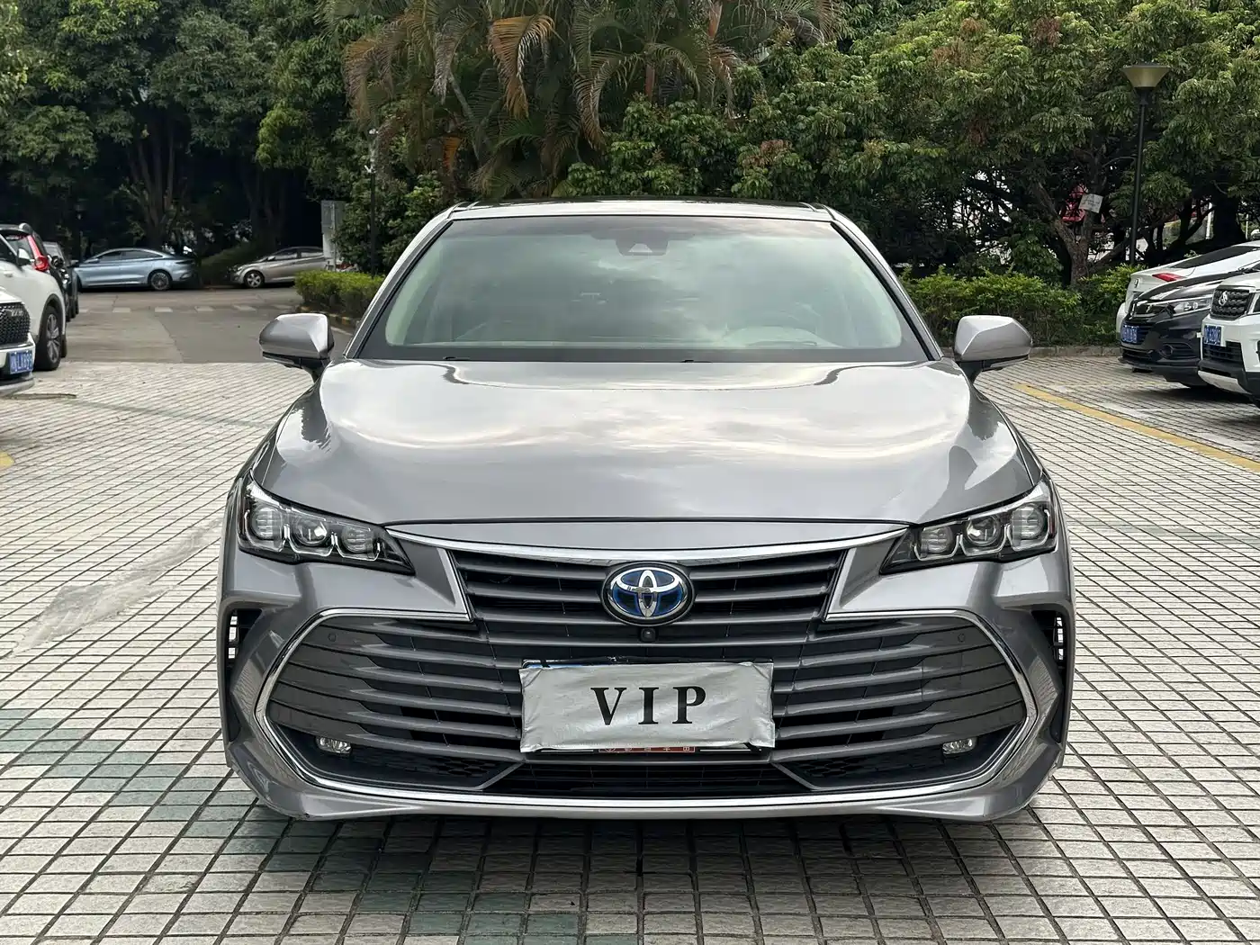Toyota Avalon 2019 Hybrid 2.5L XLE Premium Edition China V фото 5