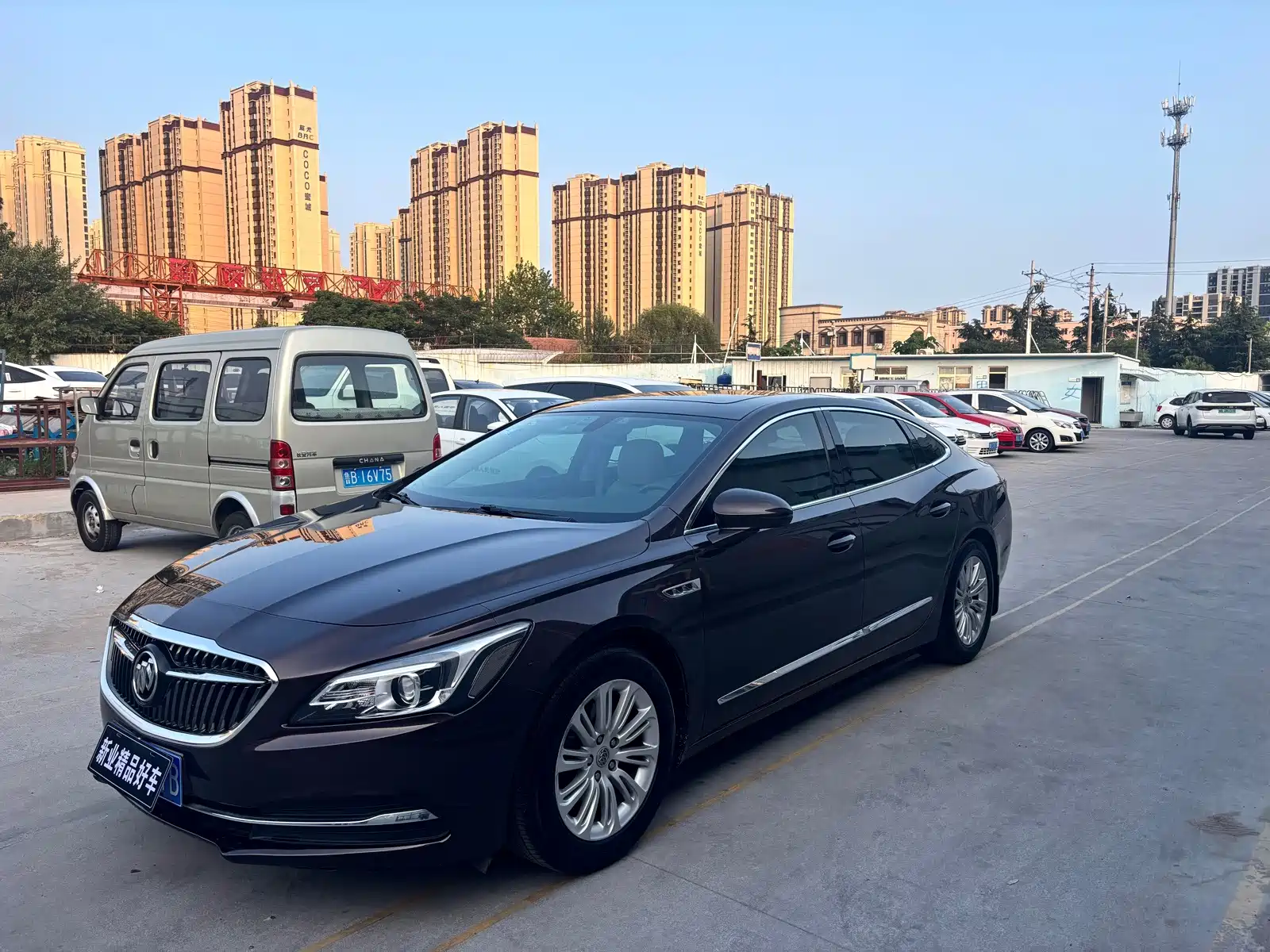Фото 1 - Buick LaCrosse