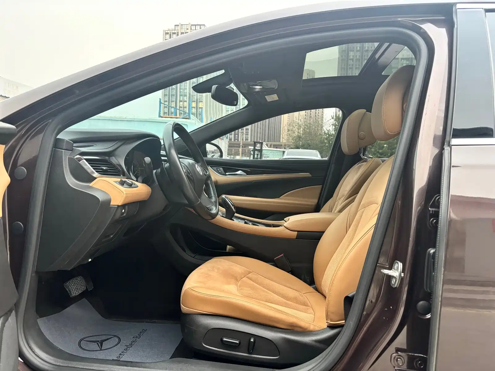 Фото 8 - Buick LaCrosse