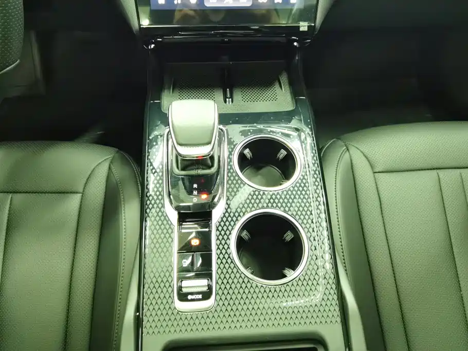Hongqi HS3 PHEV 2025 2024 PHEV 115km Power Edition