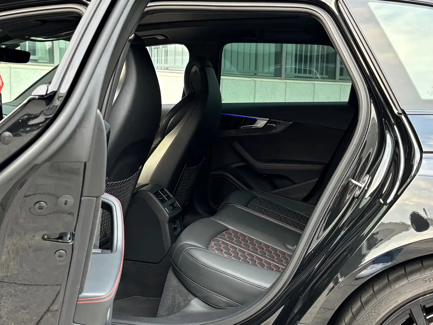 Audi RS 4 2023 2022 RS4 Avant Obsidian Edition