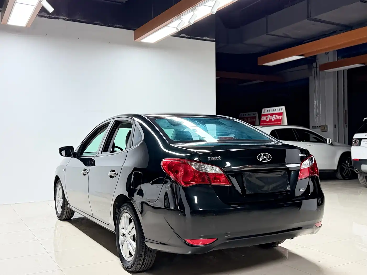 Hyundai Elantra 2011 1.6L Automatic Comfort фото 6