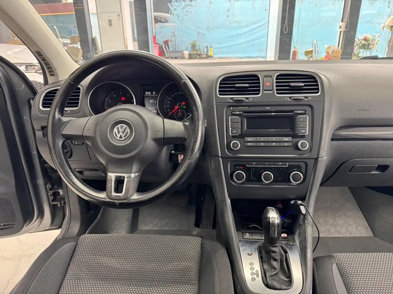 Volkswagen Golf 2012 1.4TSI Automatic Comfort фото 6