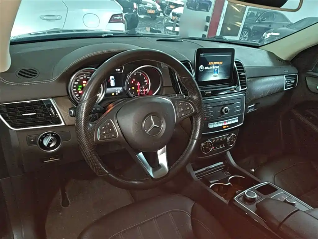 Mercedes-Benz GLE 2017 GLE 320 4MATIC Dynamic фото 10