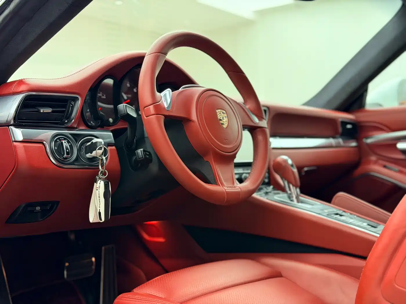Porsche 911 2012 Carrera 3.4L фото 12