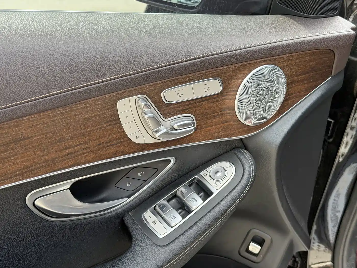 Mercedes-Benz GLC 2021 GLC 300 L 4MATIC Luxury фото 5