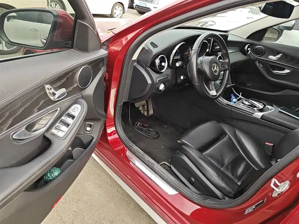 Mercedes-Benz C-Class 2015 Facelift C 180 L Sport фото 16