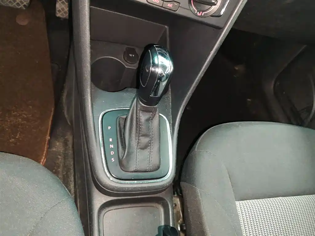 Volkswagen Polo 2018 1.5L Auto Safe Drive фото 14