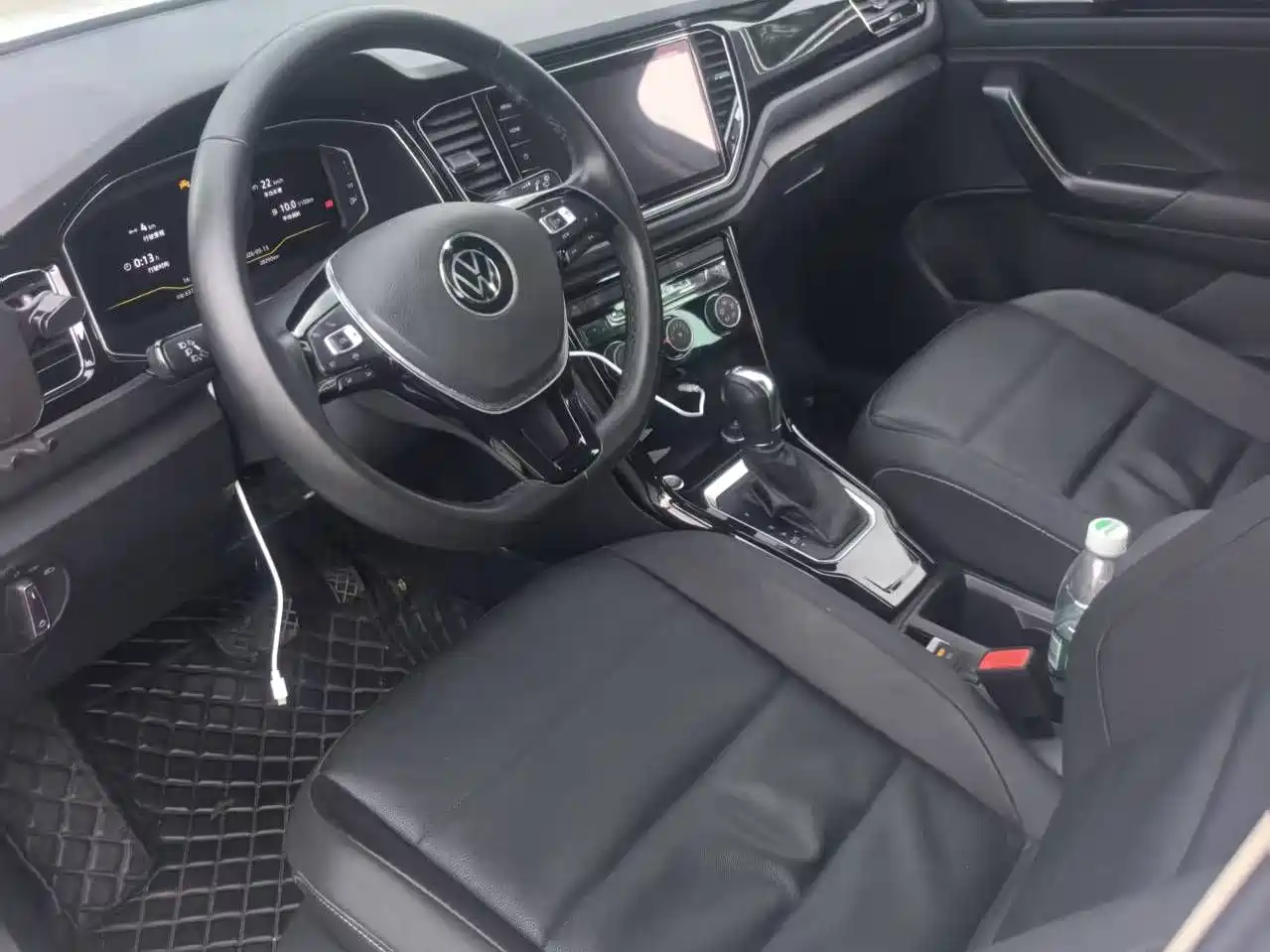 Volkswagen T-ROC 2022 280TSI DSG 2WD Comfort PLUS фото 9