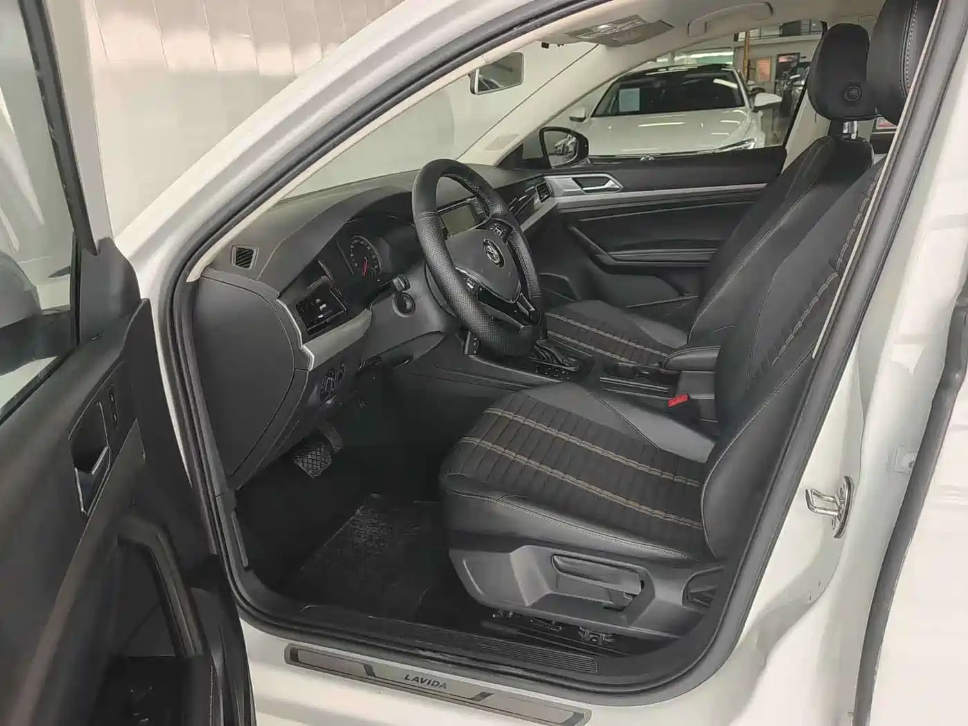 Volkswagen Lavida 2019 280TSI DSG Comfort Edition China VI фото 6