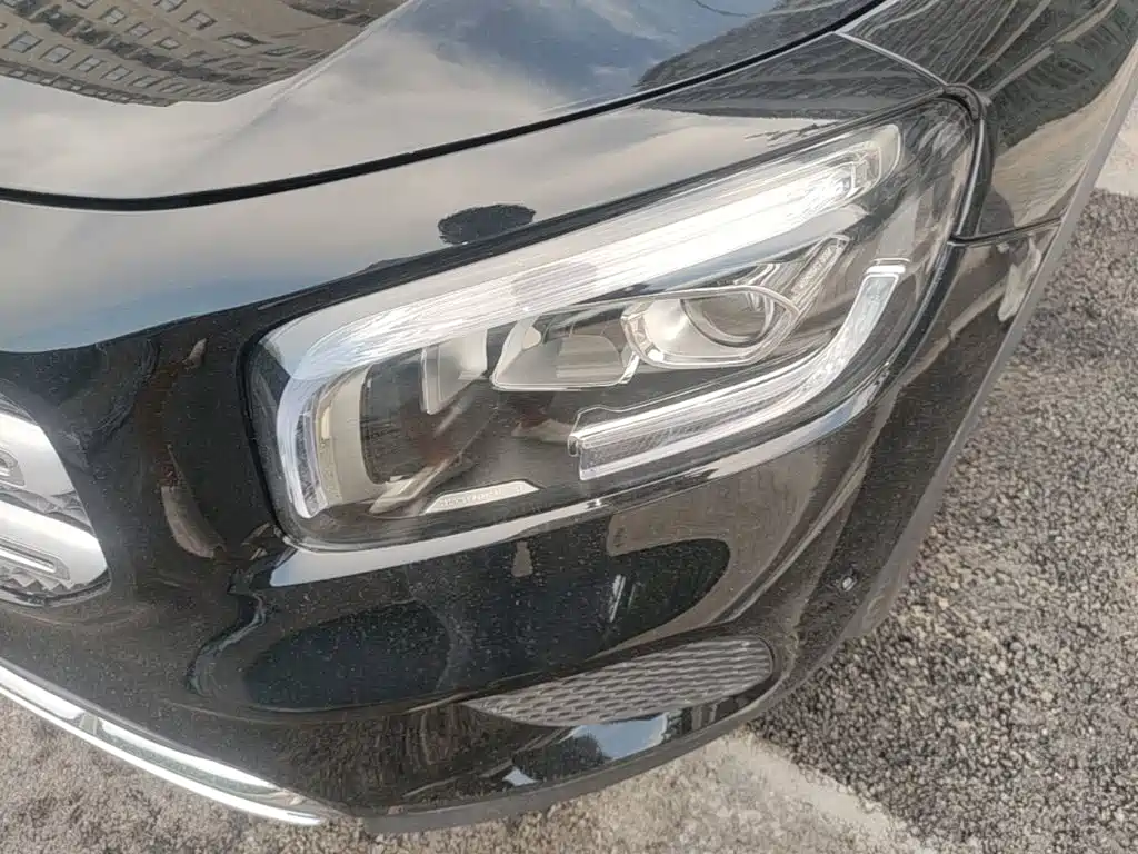 Photo 24 - Mercedes-Benz GLB