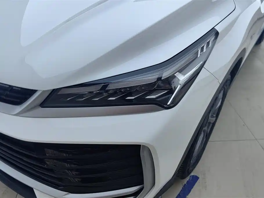 GEELY AUTOMOBILE BINYUE