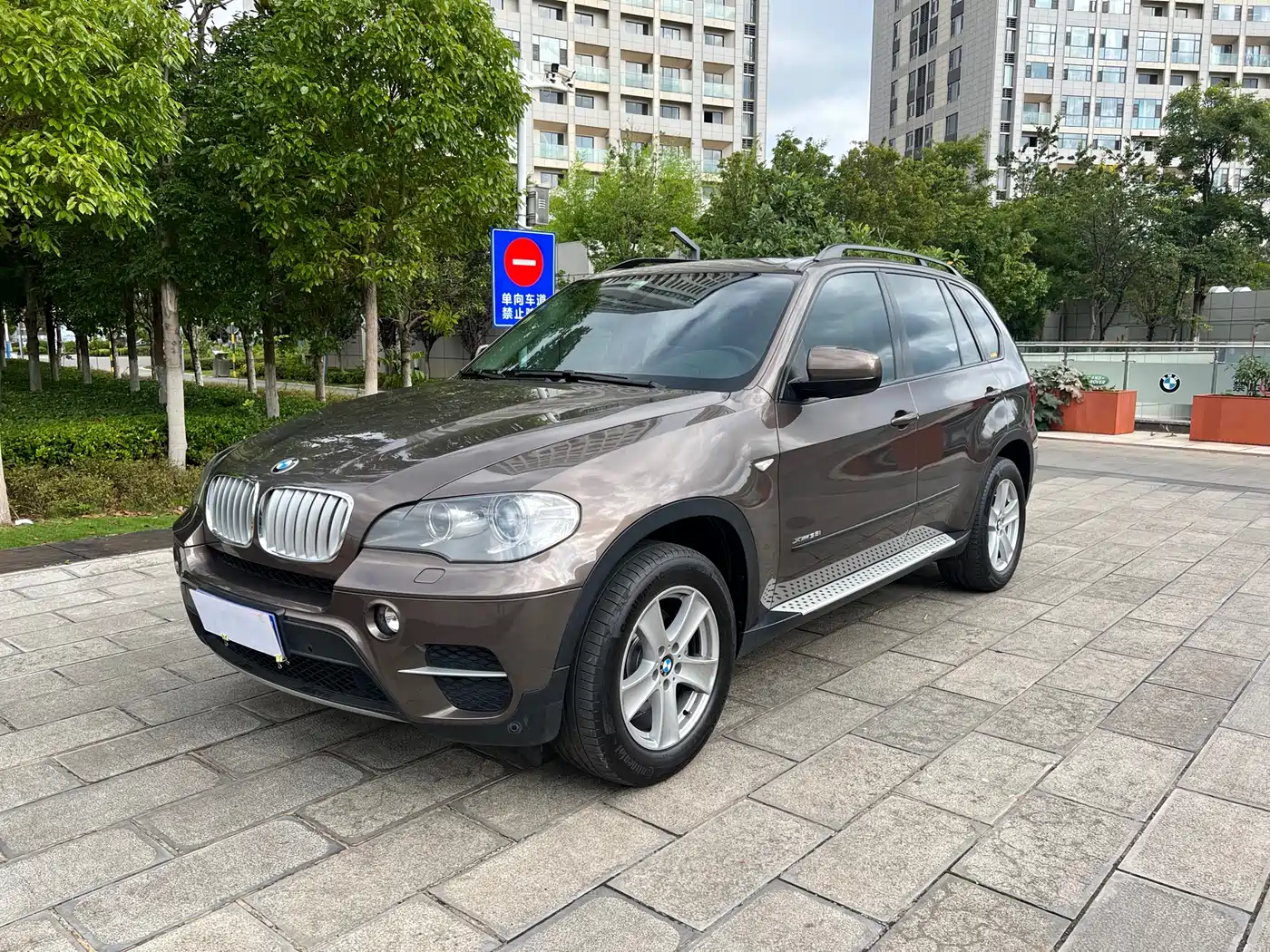 BMW X5 (Import) 2012 2011 xDrive35i Leading Edition