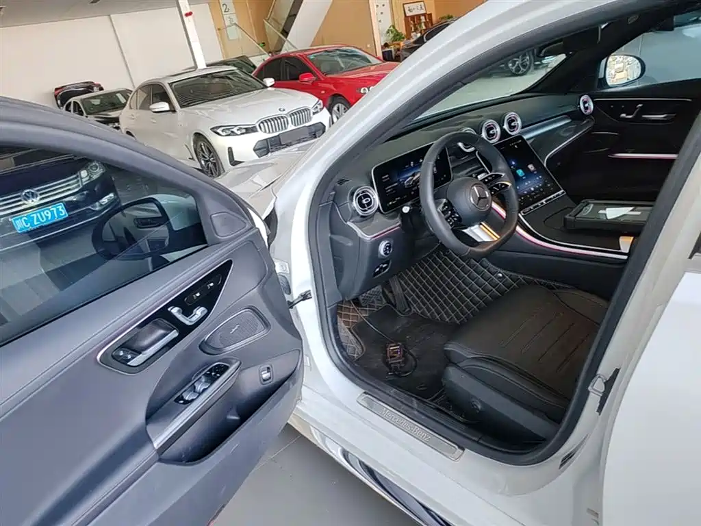 Mercedes-Benz C-Class 2025 C 260 L Sport Edition фото 16