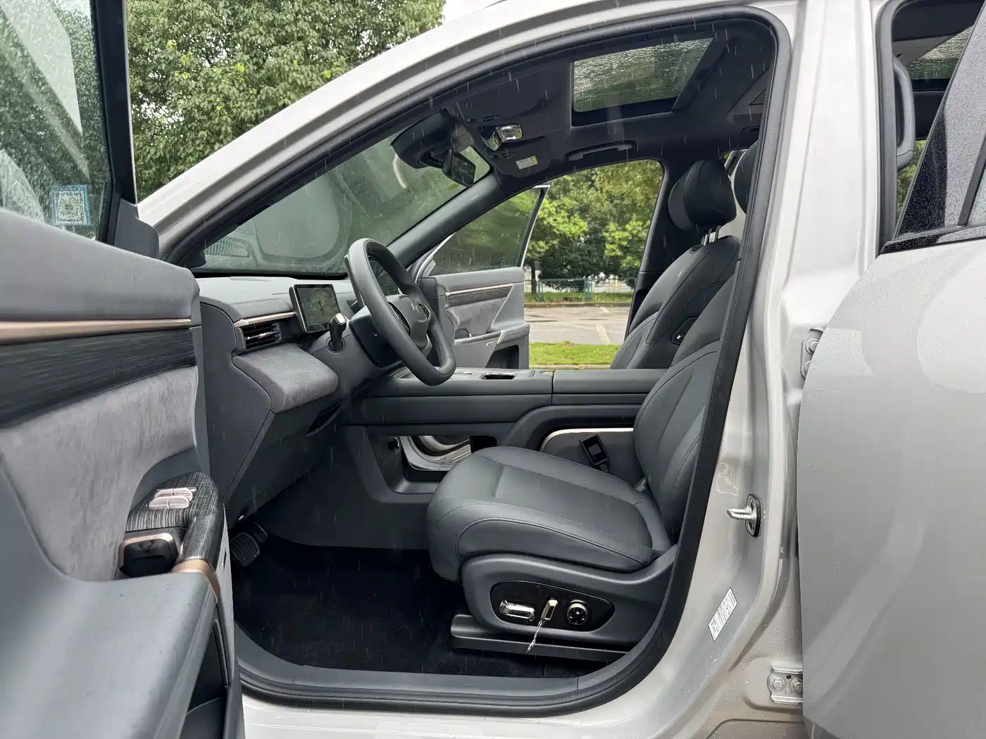 Dongfeng Yipai eπ008 2025 2024 210Max Range Extender 6-Seater