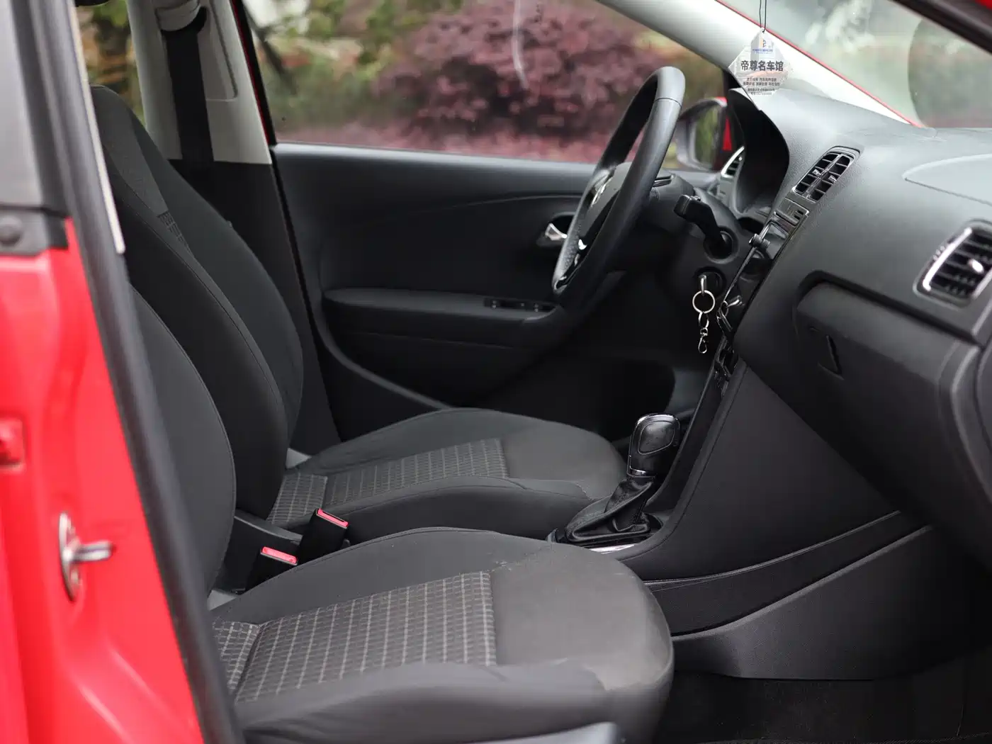 Volkswagen Polo 2018 1.5L Auto Comfort фото 23