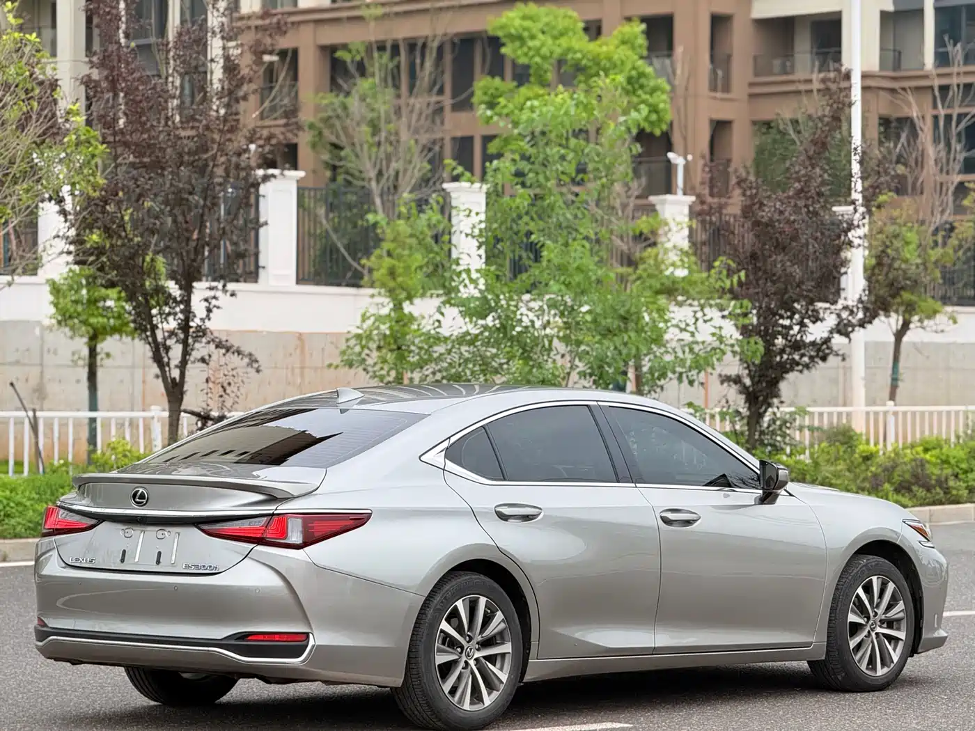 Lexus ES 2020 200 Excellence фото 11