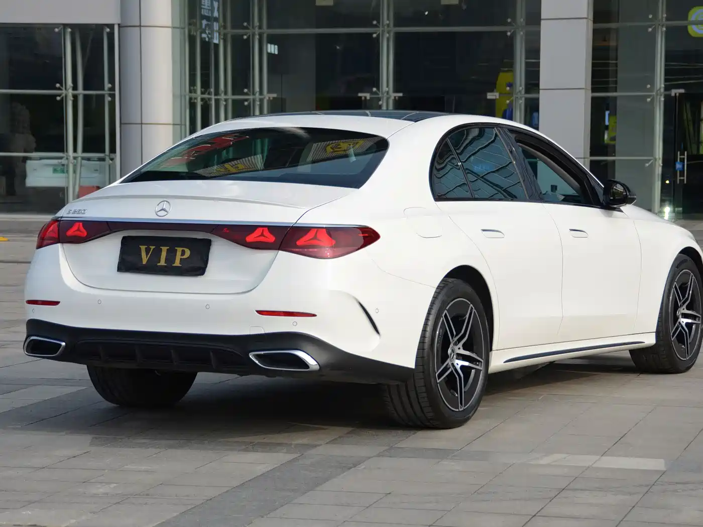 MERCEDES-BENZ E-CLASS (IMPORTED)