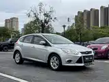 Фото 3 - Ford Focus