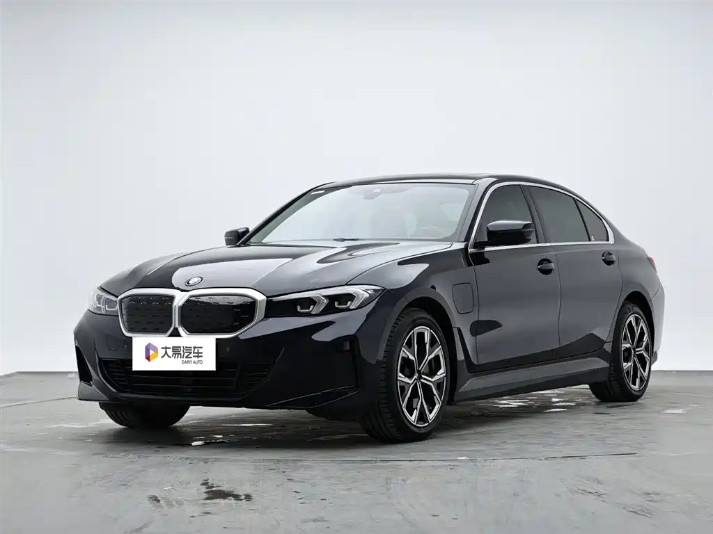 BMW i3 2022 eDrive 35 L